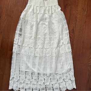 Elegant White Lace Skirt